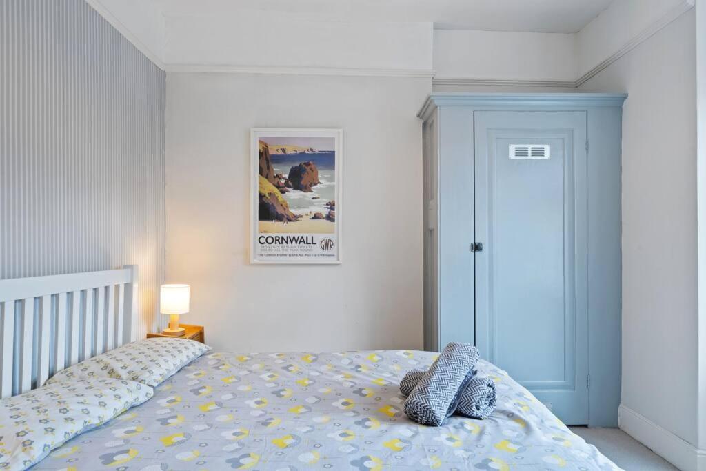 Pendennis - Bright Victorian Flat, Sea Views & Close To Beach Falmouth Exterior photo