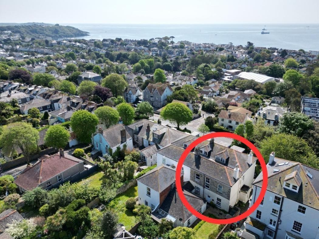 Pendennis - Bright Victorian Flat, Sea Views & Close To Beach Falmouth Exterior photo